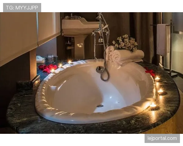 孔令辉当年住酒店连拖鞋都要自带，现在住套房连浴缸都懒得放满水